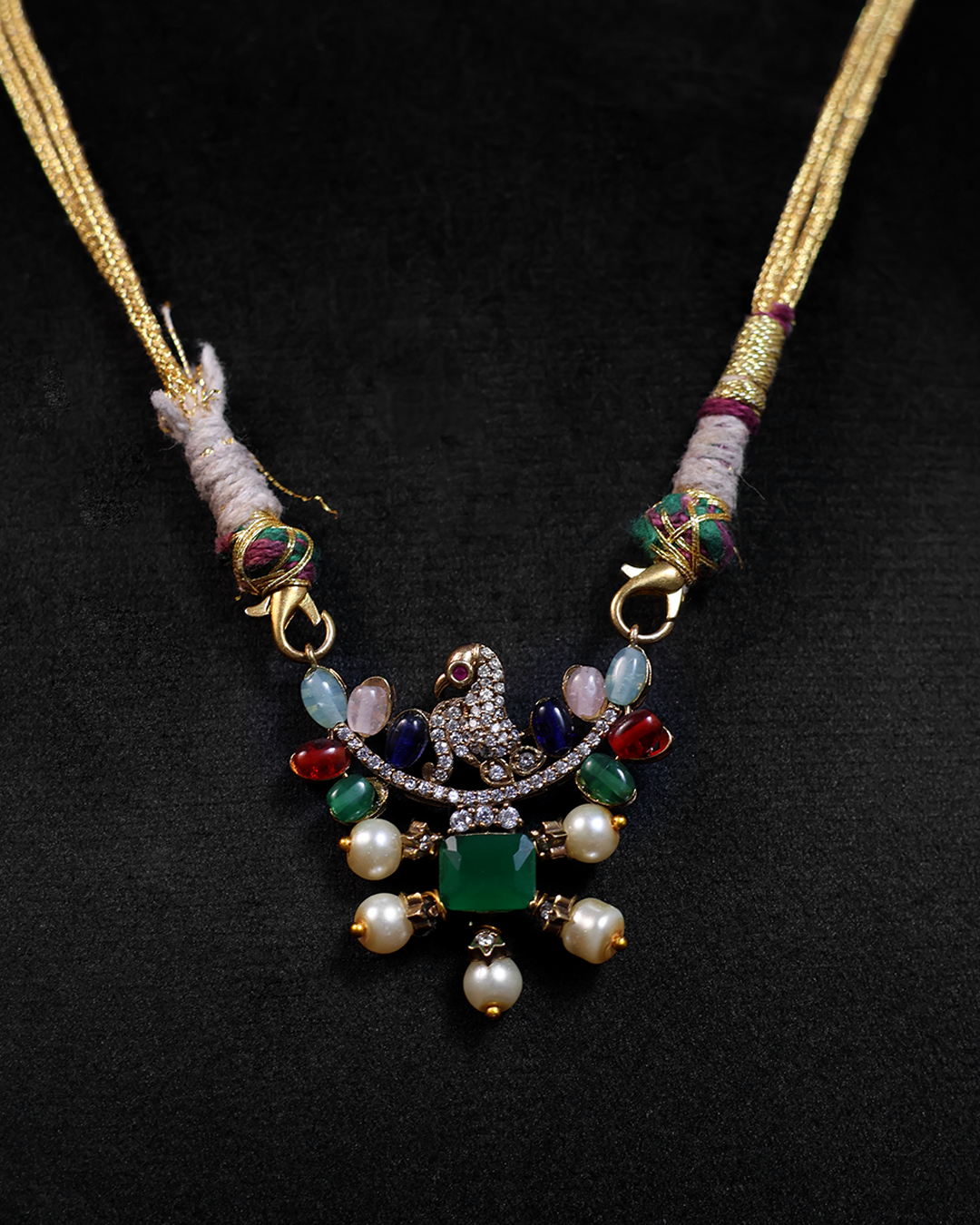 Multicolour Parrot Necklace with Pearls and Emerald