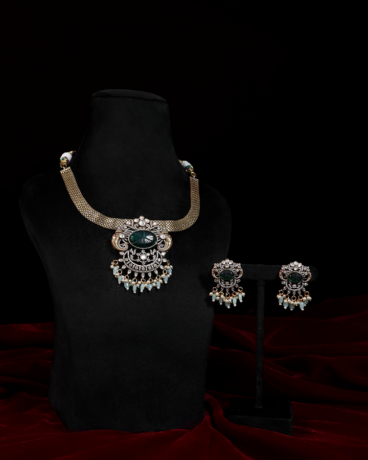 Emerald Carved Stone Necklace Set with Pearl Drops