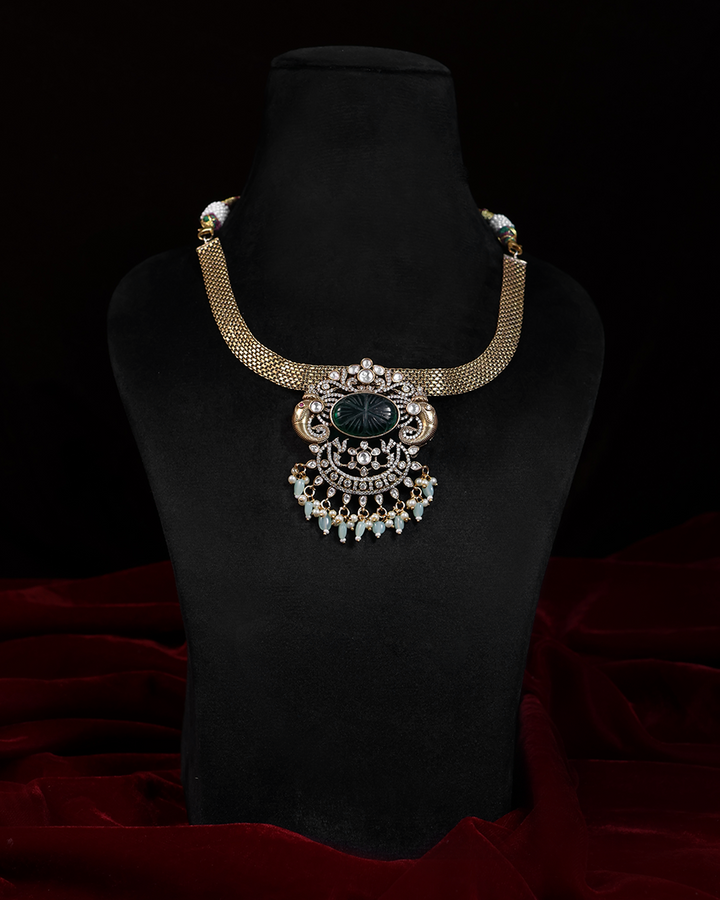 Emerald Carved Stone Necklace Set with Pearl Drops