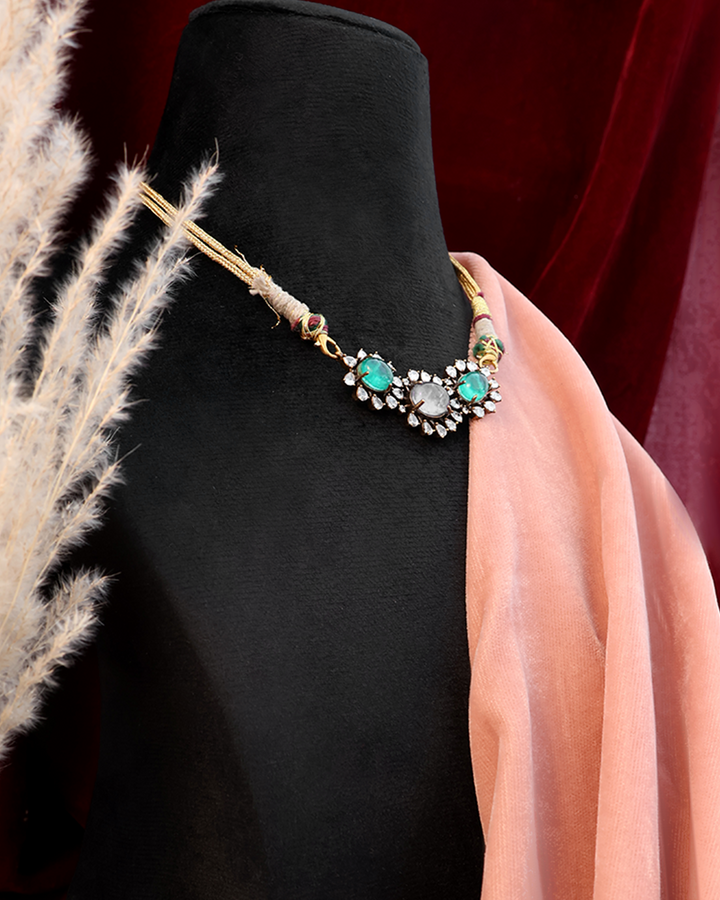 Icy Radiance Thread Necklace – Minimal Yet Magical