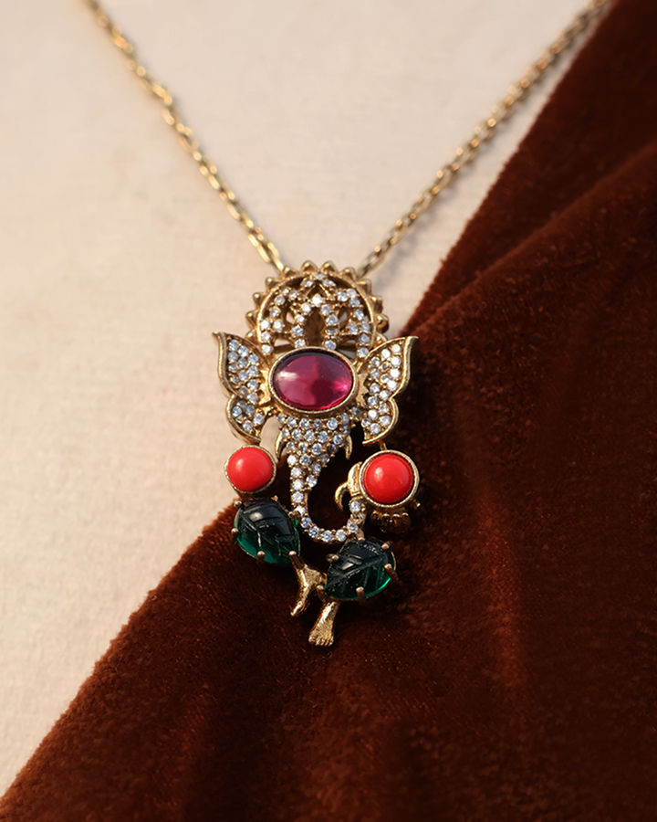 Antique Ruby Green Drop Necklace with Kundan Detailing