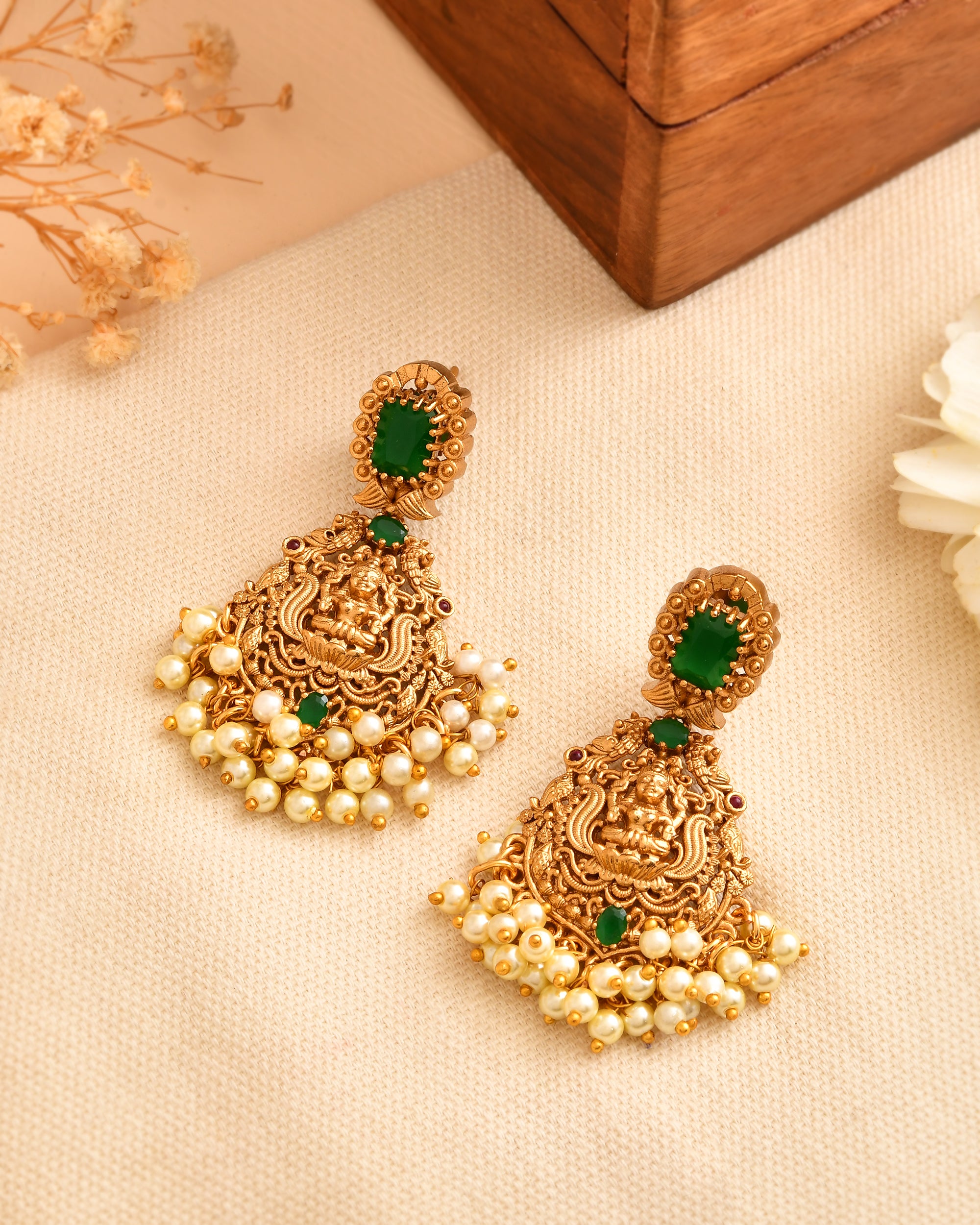 Royal Temple Grace Necklace