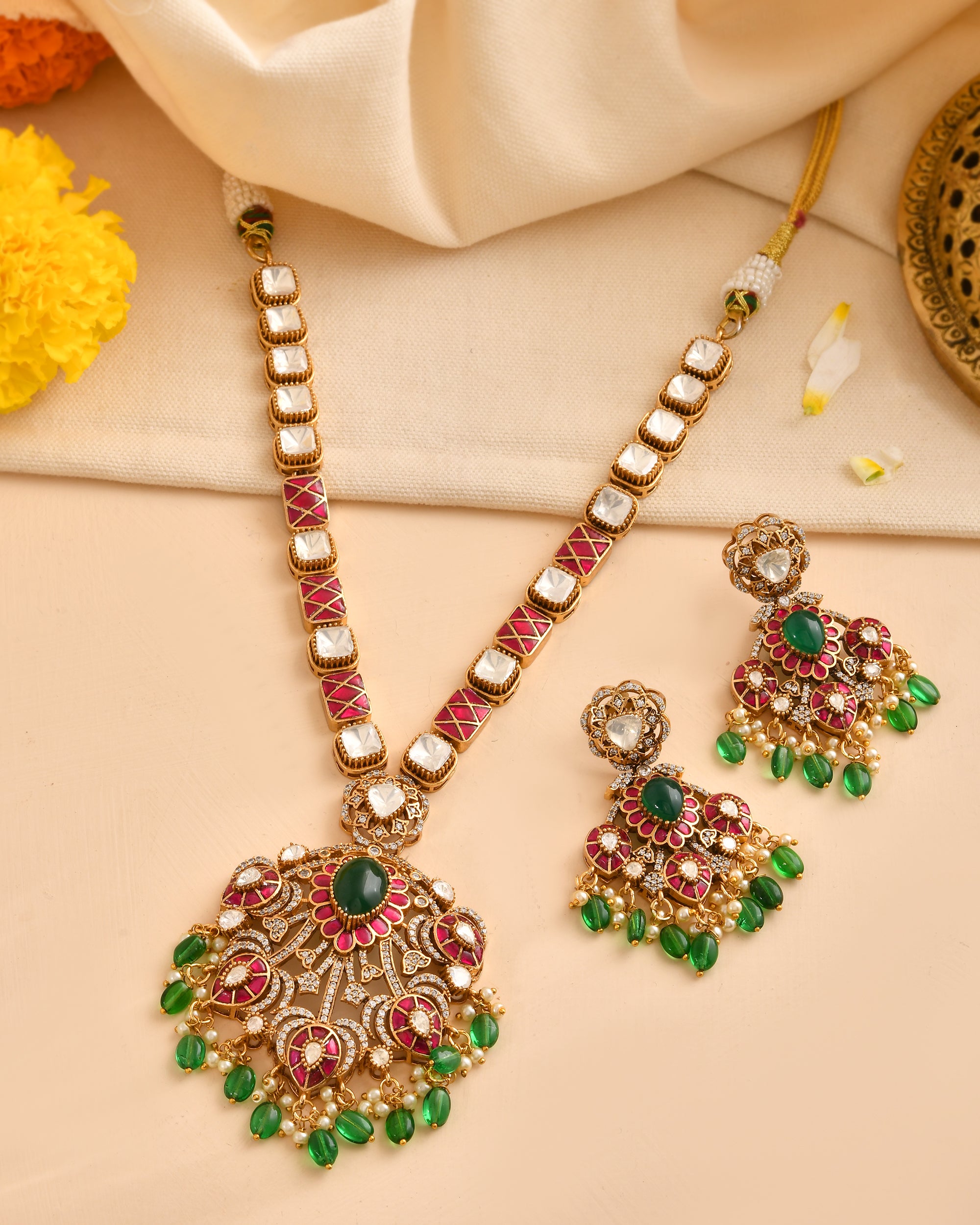 Kundan Pendant Necklace with Green & Magenta Detailing