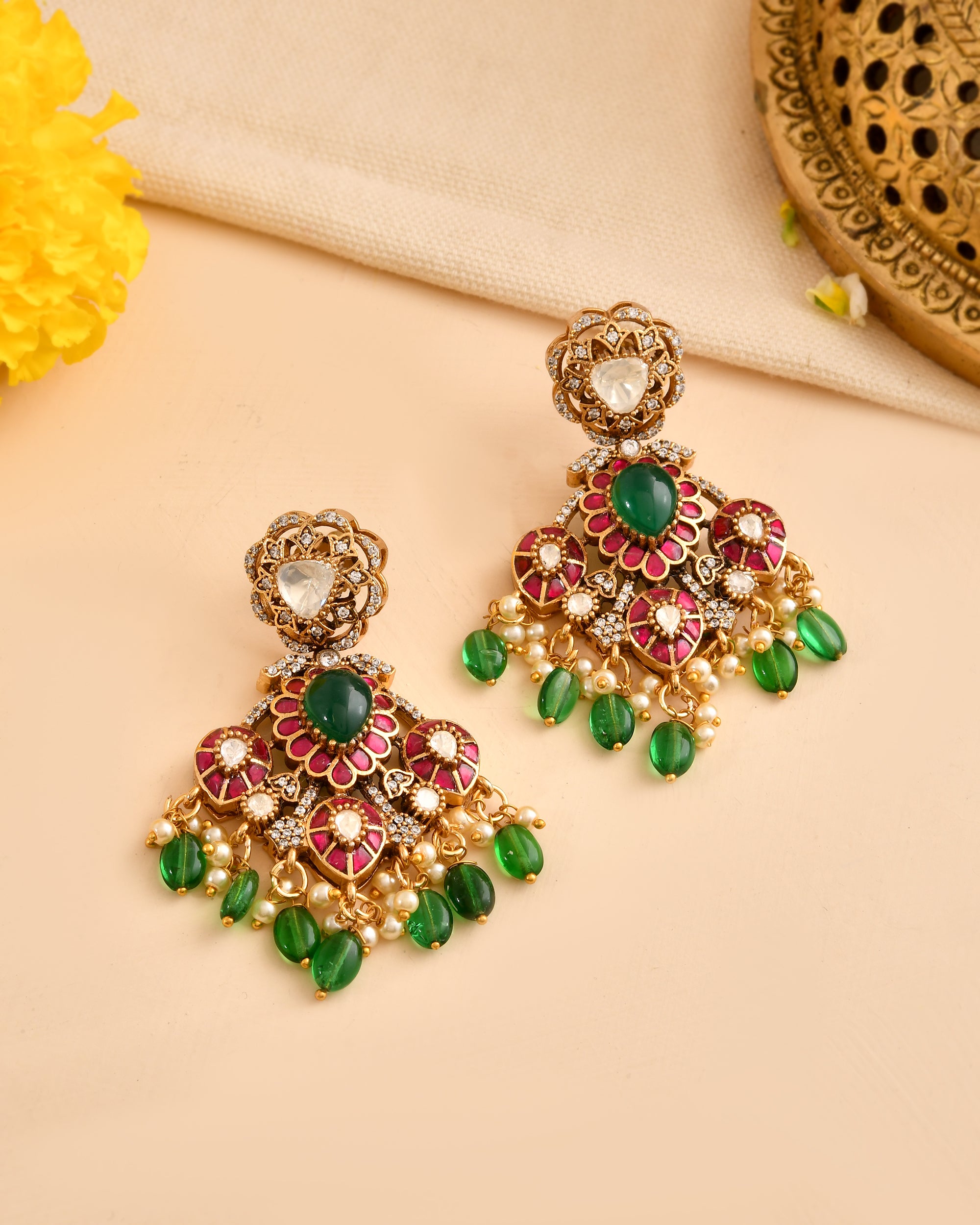 Kundan Pendant Necklace with Green & Magenta Detailing