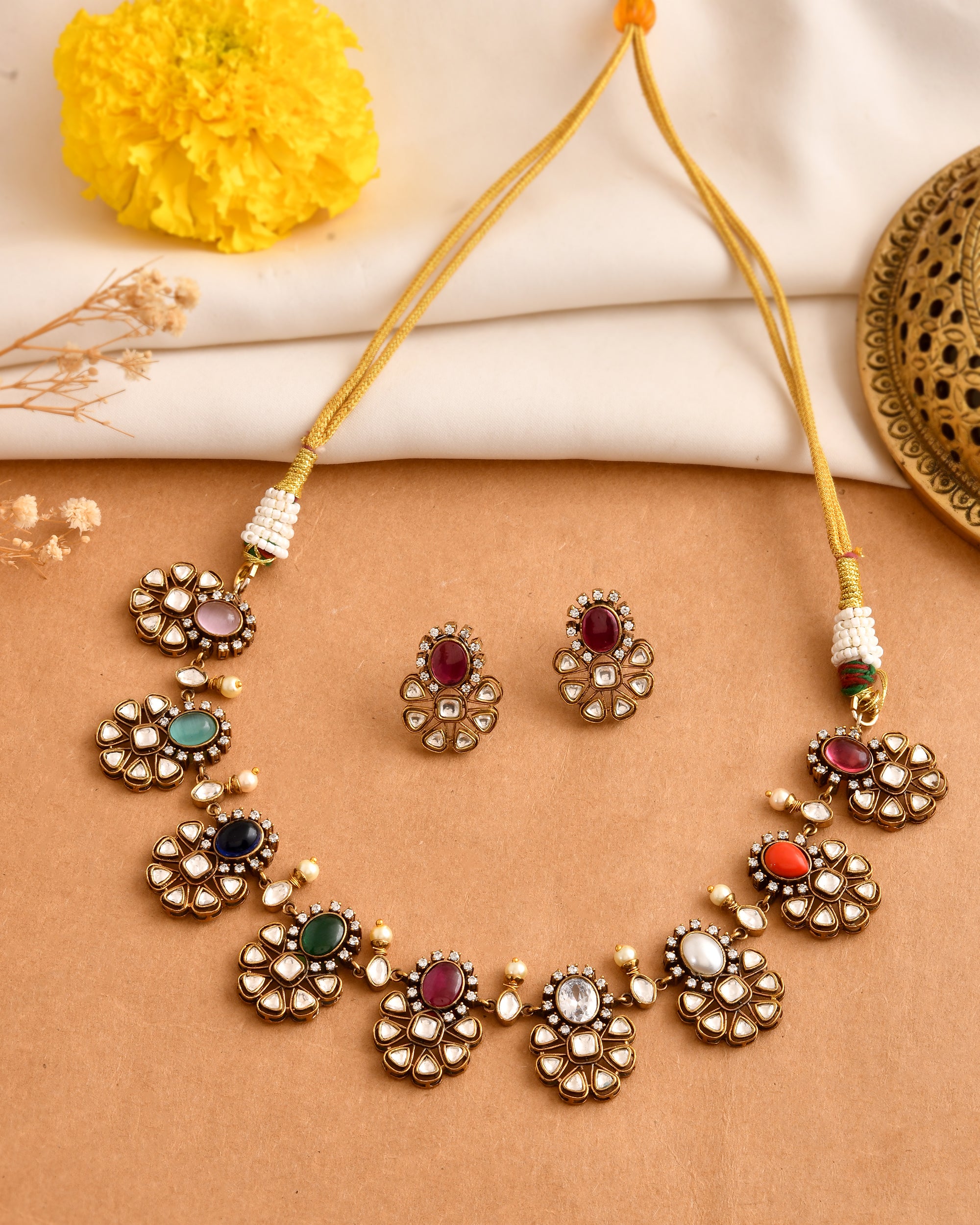 Rangriti Necklace Set