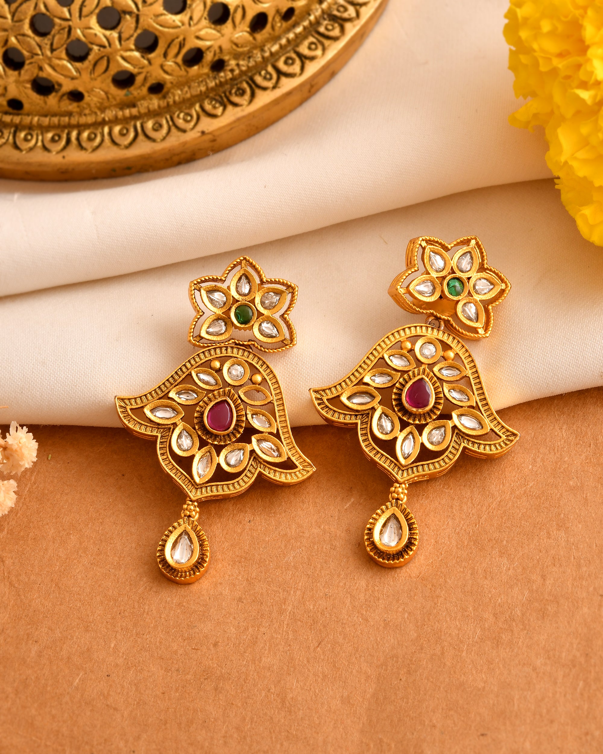 Roop Floral Necklace Set