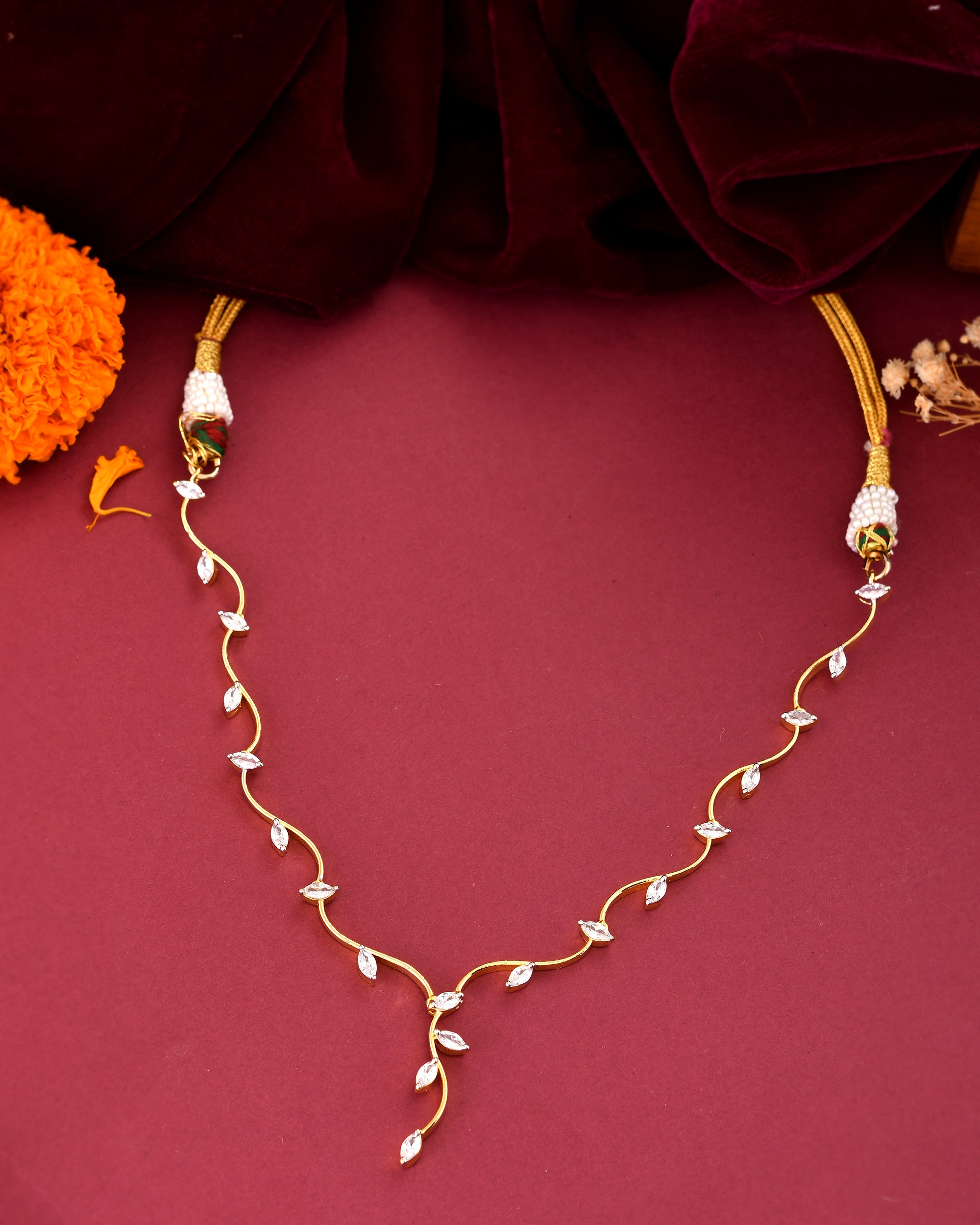 Leaf Noor Chain