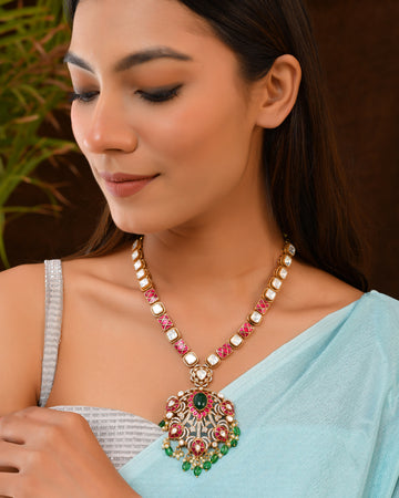 Kundan Pendant Necklace with Green & Magenta Detailing