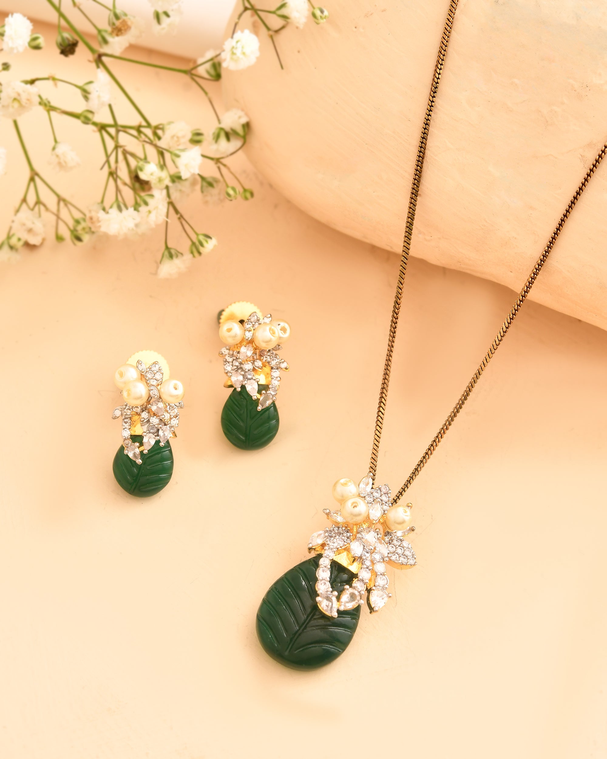 Noor Green Leaf Set