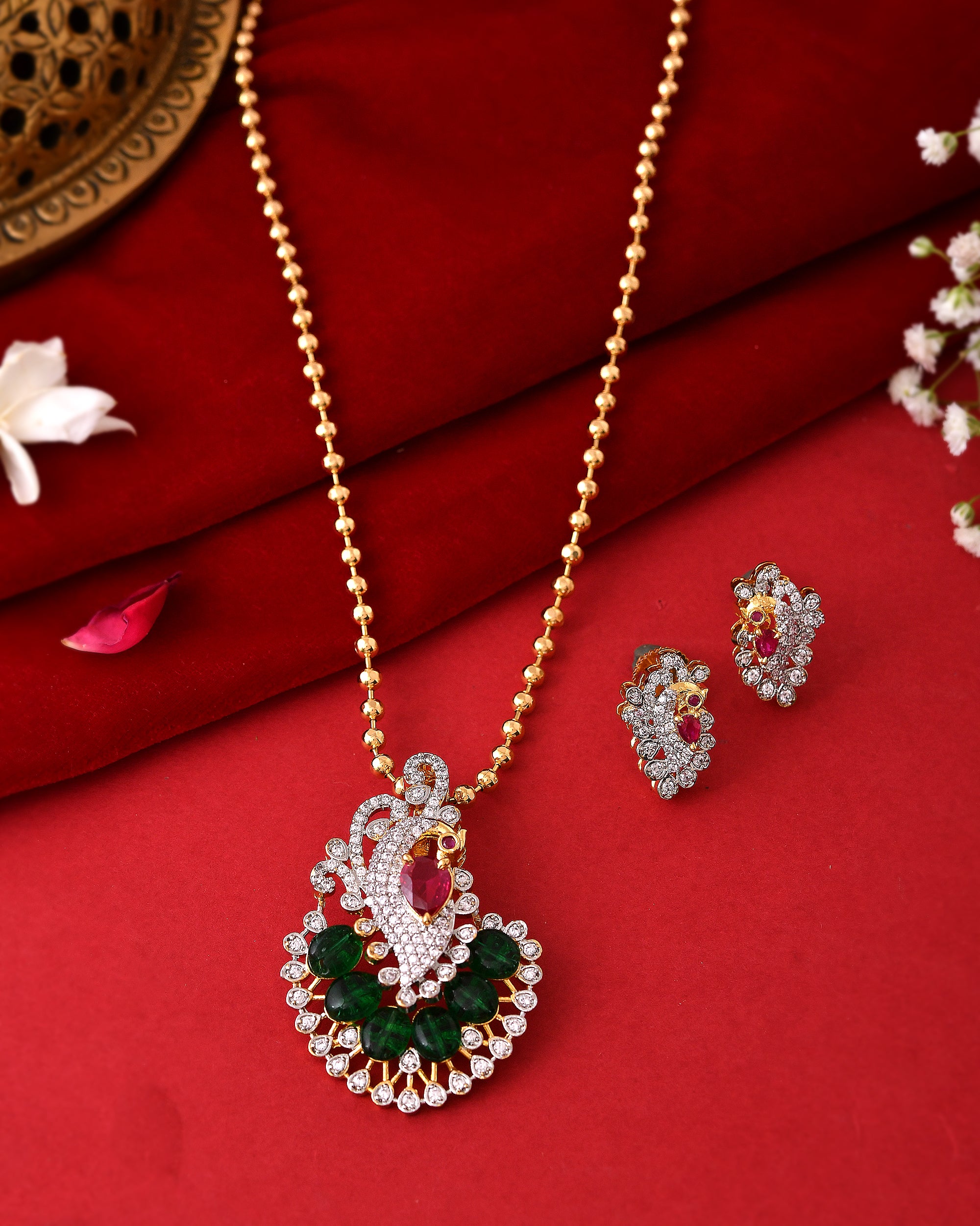 The Manikya Mayur Chandrika Set