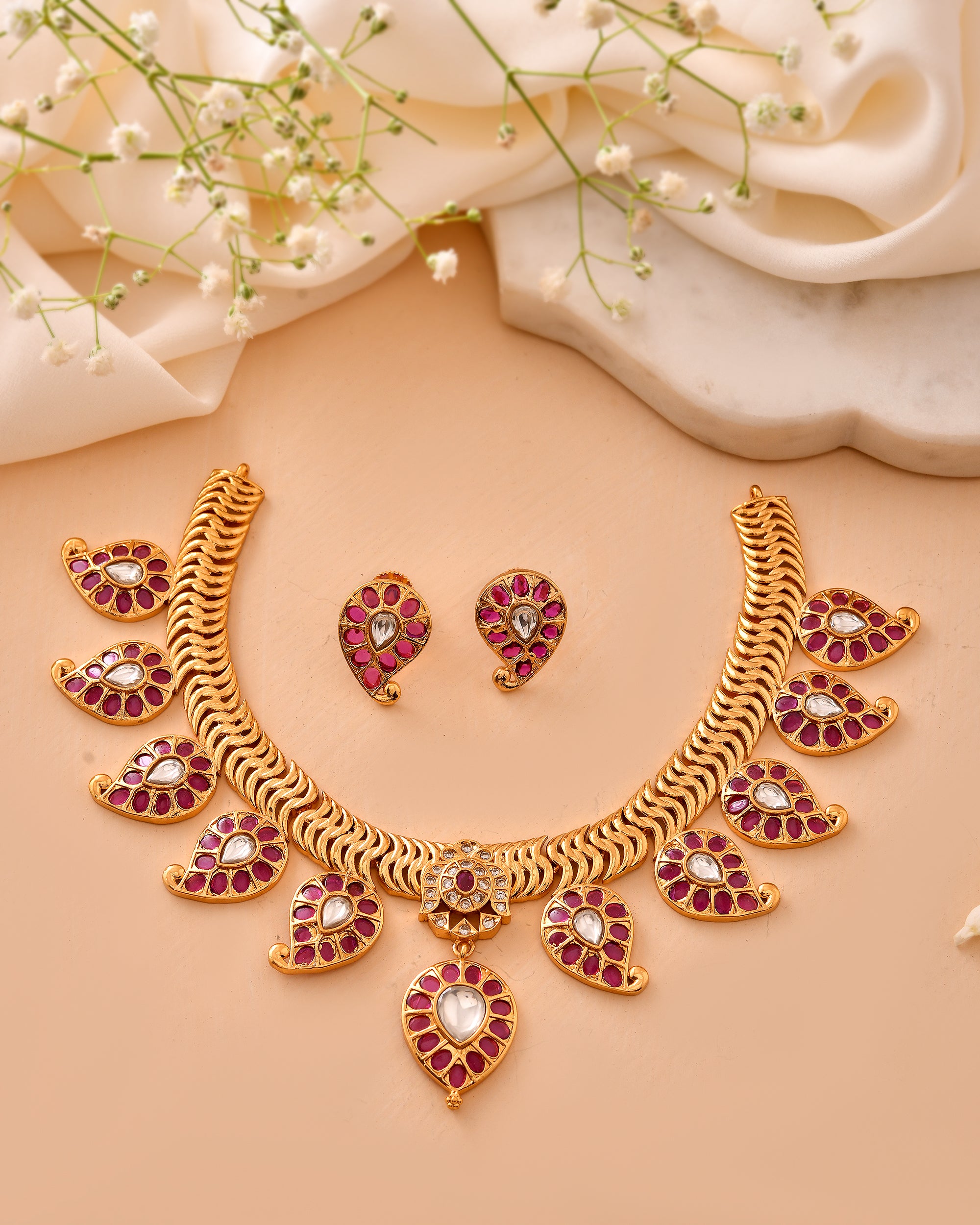 The Manikya Ambi Rajhaar Set