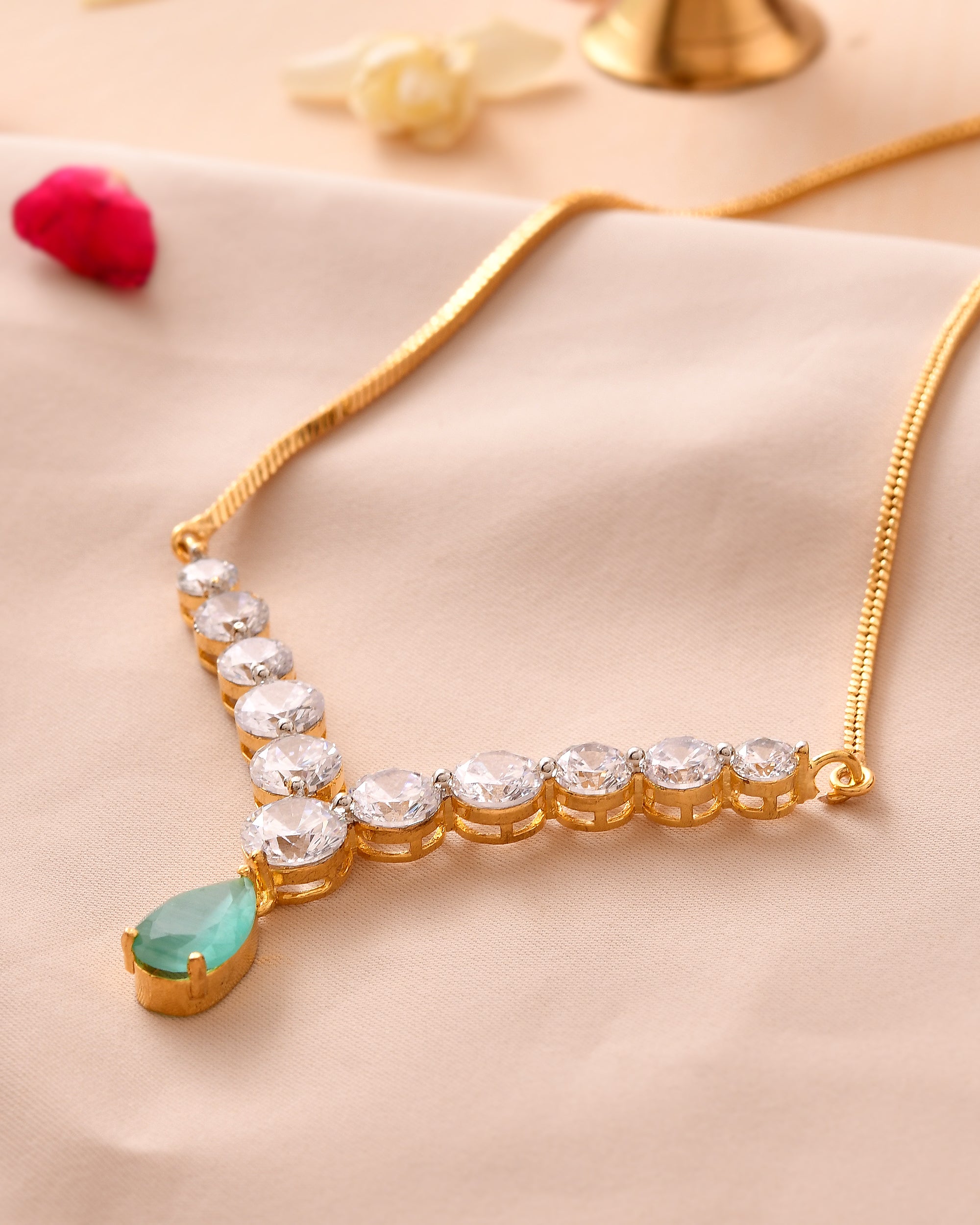 The Mehrunisa Aqua Noor Necklace