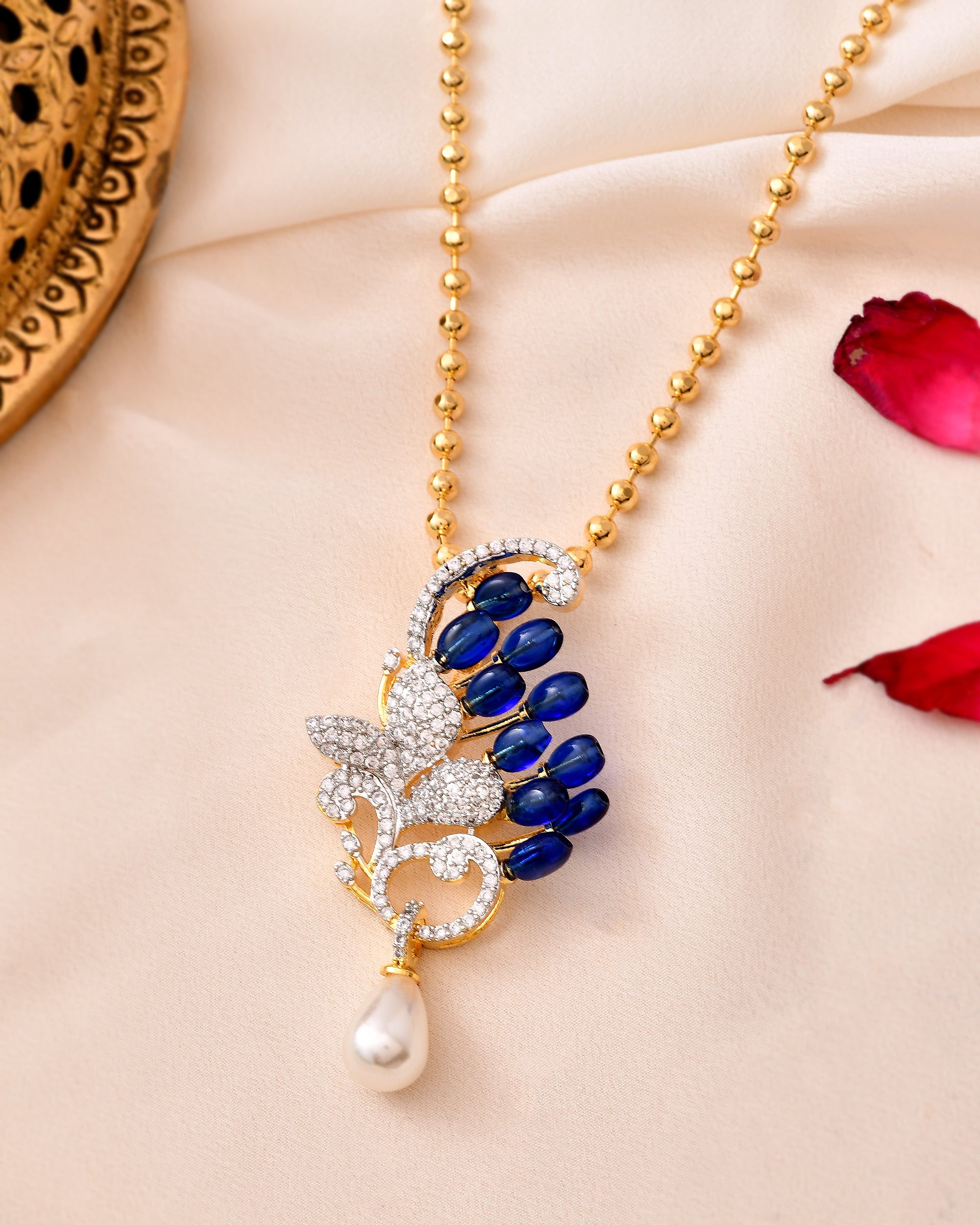 The Neel Mayura Chandrika Set