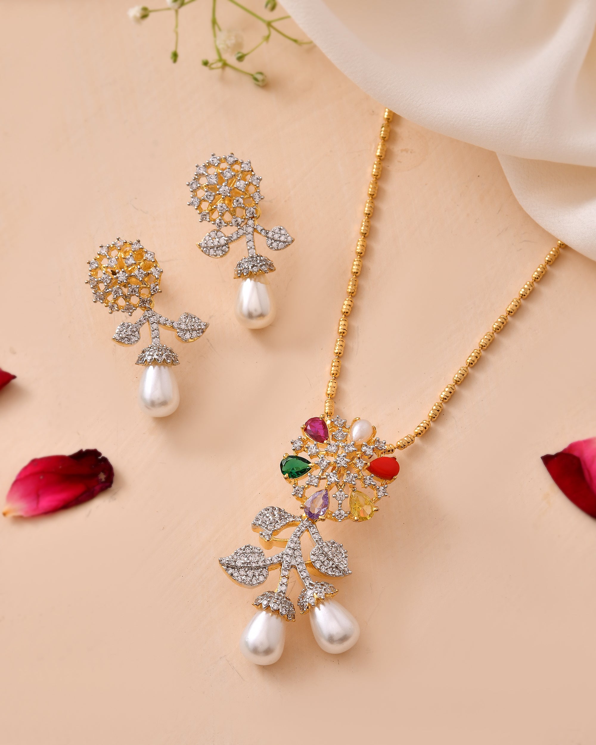 The Gulnaar Navrang Jewellery Set